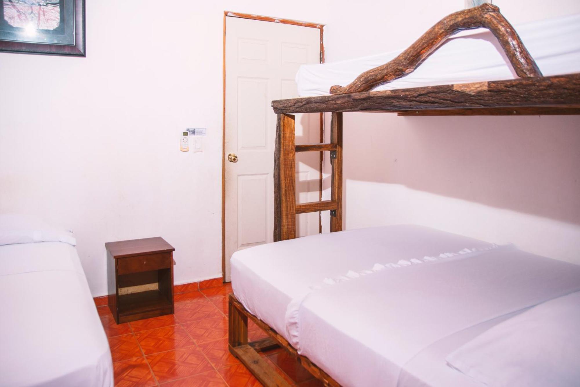 נואבה גורגונה Hospedaje Villamar מראה חיצוני תמונה